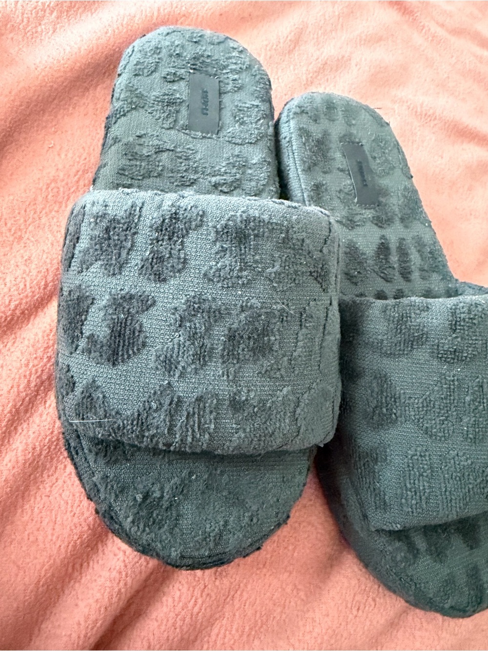 SKIMS Green Terry Slide Slippers